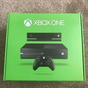 X Box One with Kinect! Includes a controller/game!